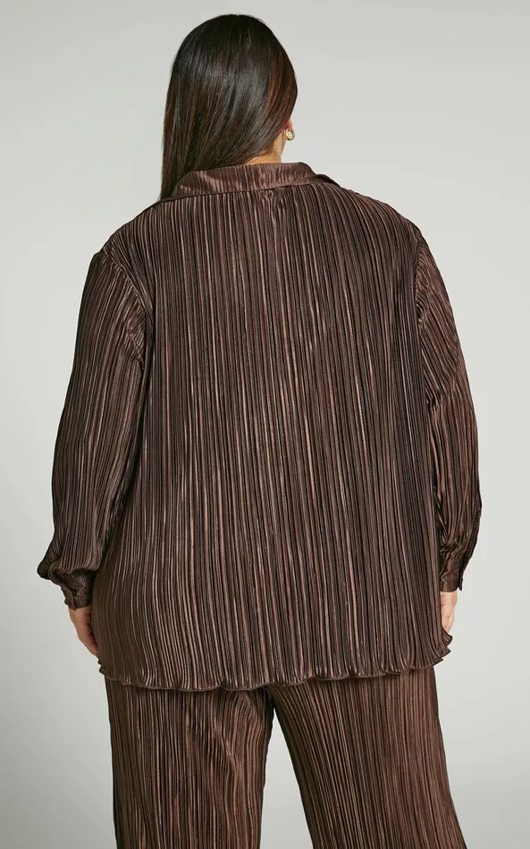 Showpo Beca Shirt 8211 Plisse Button Up Shirt In Chocolate Women Curve Clothes