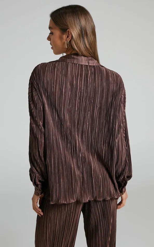 Showpo Beca Shirt 8211 Plisse Button Up Shirt In Chocolate Women Curve Clothes