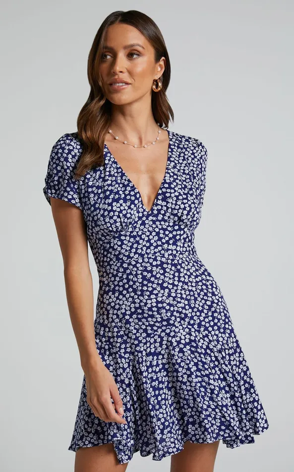 Showpo Bettina Mini Dress 8211 Short Sleeve Dress In Navy Women Curve Clothes Showpo Bettina Mini Dress 8211 Short Sleeve Dress In Navy Women Curve Clothes