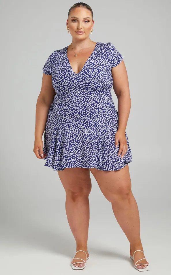 Showpo Bettina Mini Dress 8211 Short Sleeve Dress In Navy Women Curve Clothes