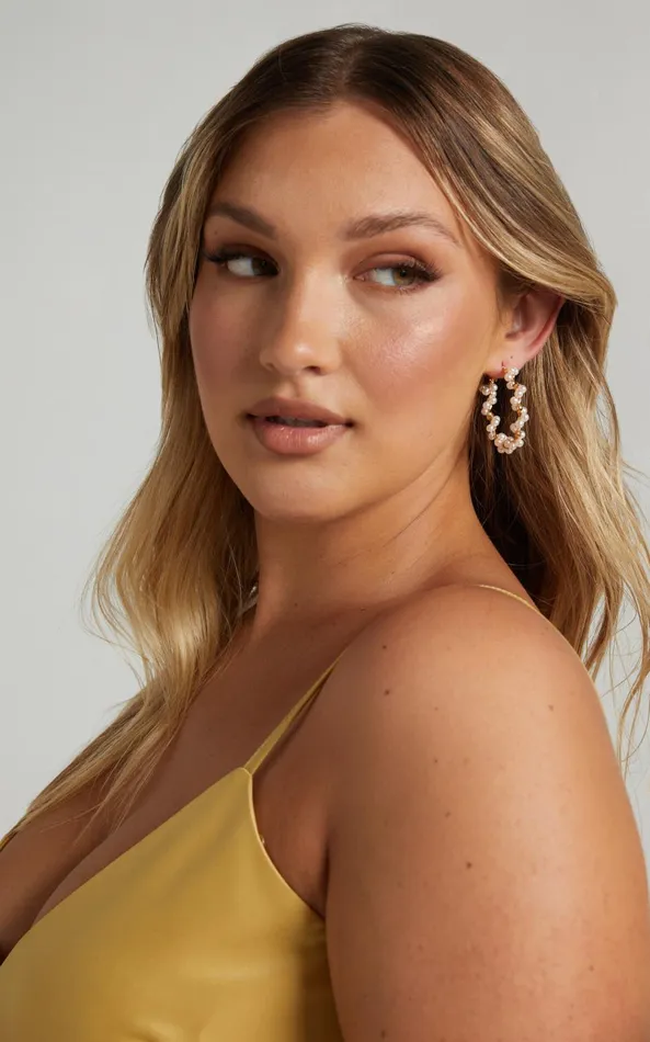 Showpo Bev Hoop Earrings In Gold And Pearl Women Earrings