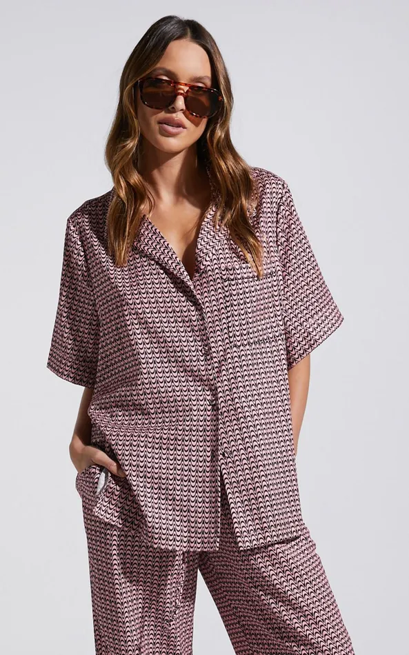 Showpo Brunita Shirt 8211 Relaxed Short Sleeve Shirt In Pink Wave Women Tops