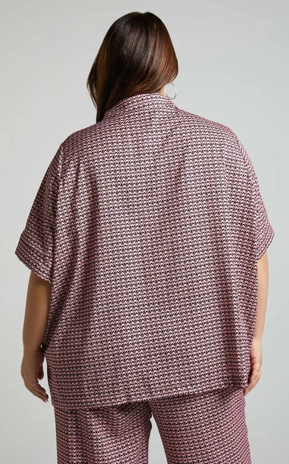 Showpo Brunita Shirt 8211 Relaxed Short Sleeve Shirt In Pink Wave Women Tops
