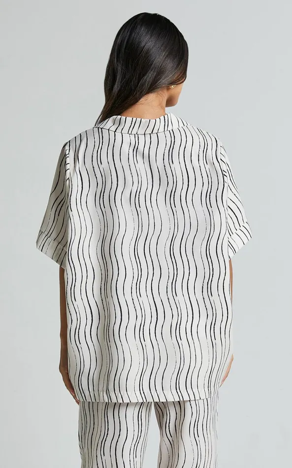 Showpo Brunita Shirt 8211 Relaxed Short Sleeve Shirt In Ripple Print Women Tops