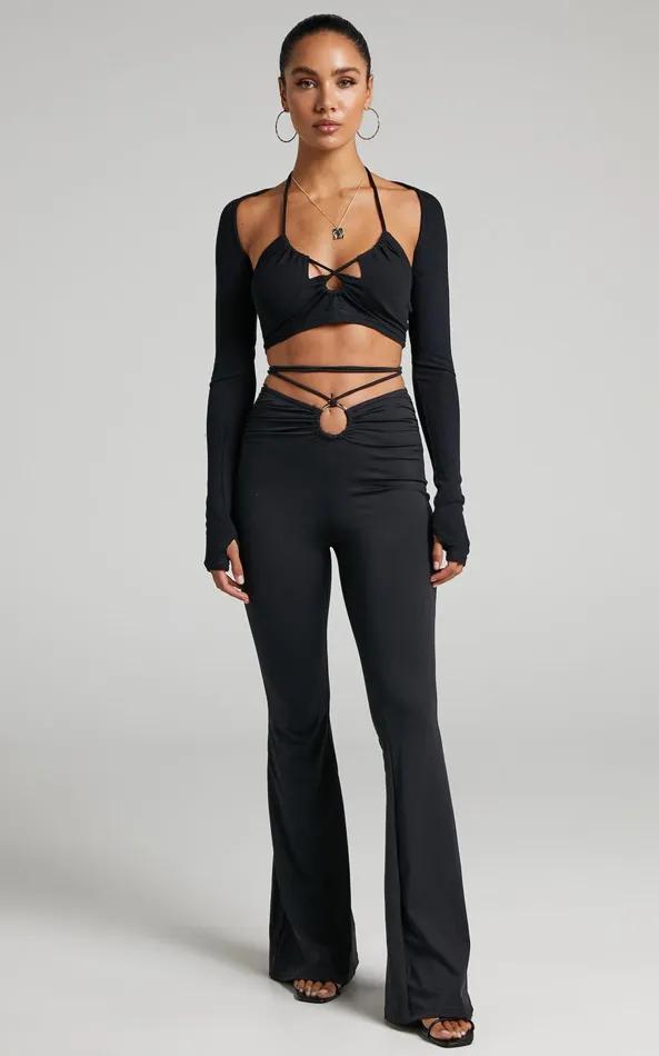 Showpo By Dyln 8211 Mid Rise Genesis Pants In Black Women Pants