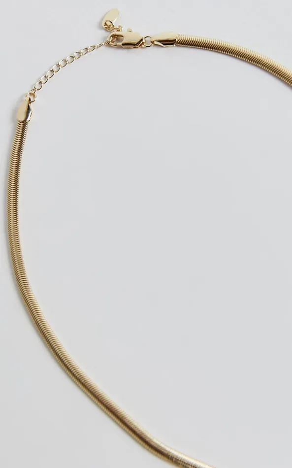 Showpo Caitlin Necklace 8211 Pendant Necklace In Gold Women Necklaces