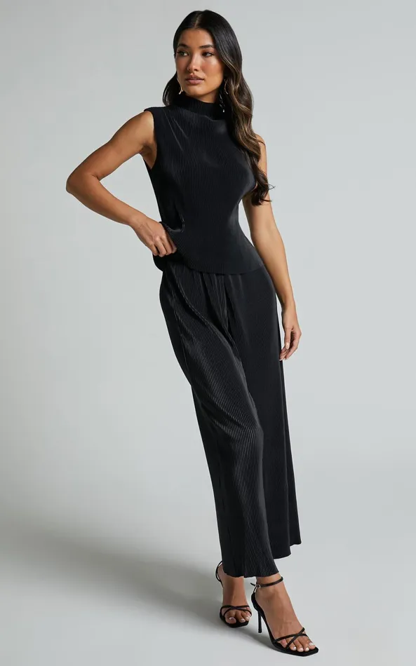 Showpo Charlia Pants 8211 78 Pleated Wide Leg Pants In Black Women Pants
