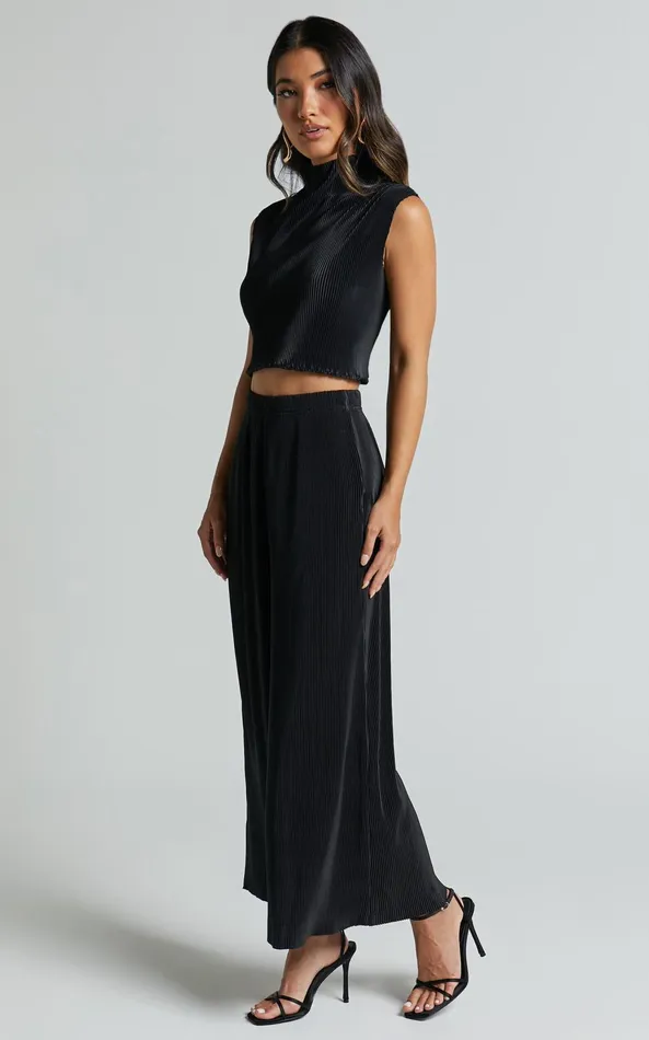 Showpo Charlia Pants 8211 78 Pleated Wide Leg Pants In Black Women Pants