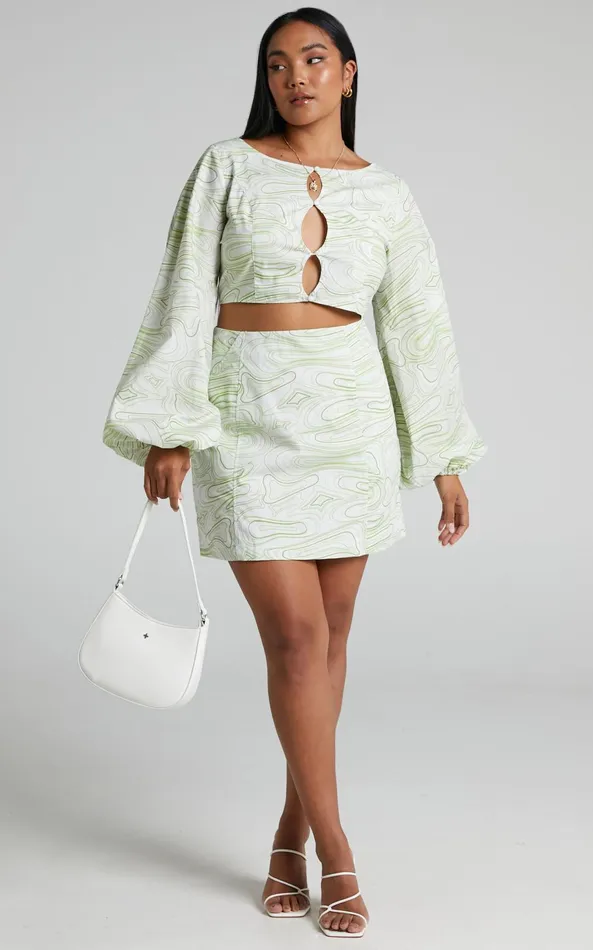 Showpo Charlie Holiday 8211 Pricilla Top In Abstract Wave Women Tops