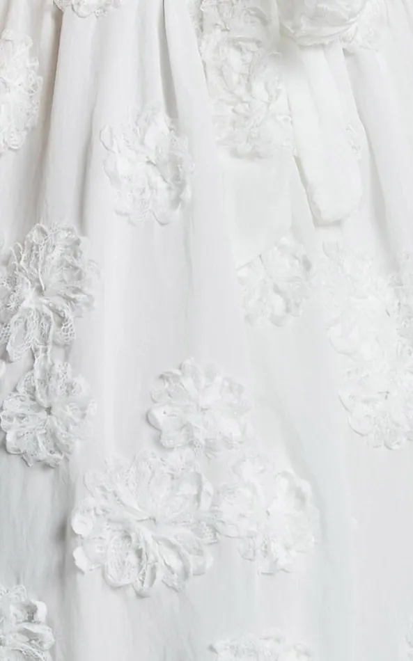 Showpo Claya Maxi Dress 8211 Sleeveless Straight Neckline Floral Detail Dress In White Embroidery Women Dresses