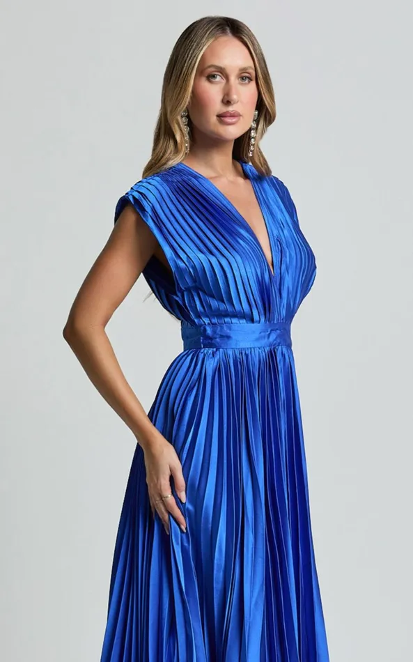 Showpo Della Midi Dress 8211 Plunge Neck Short Sleeve Pleated Dress In Cobalt Women Dresses