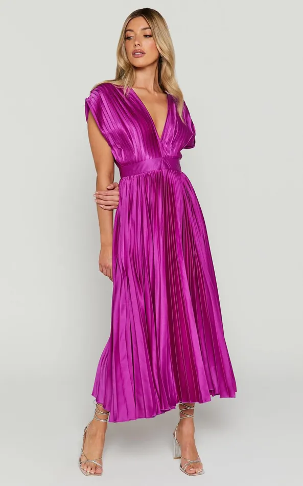 Showpo Della Midi Dress 8211 Plunge Neck Short Sleeve Pleated Dress In Grape Women Dresses