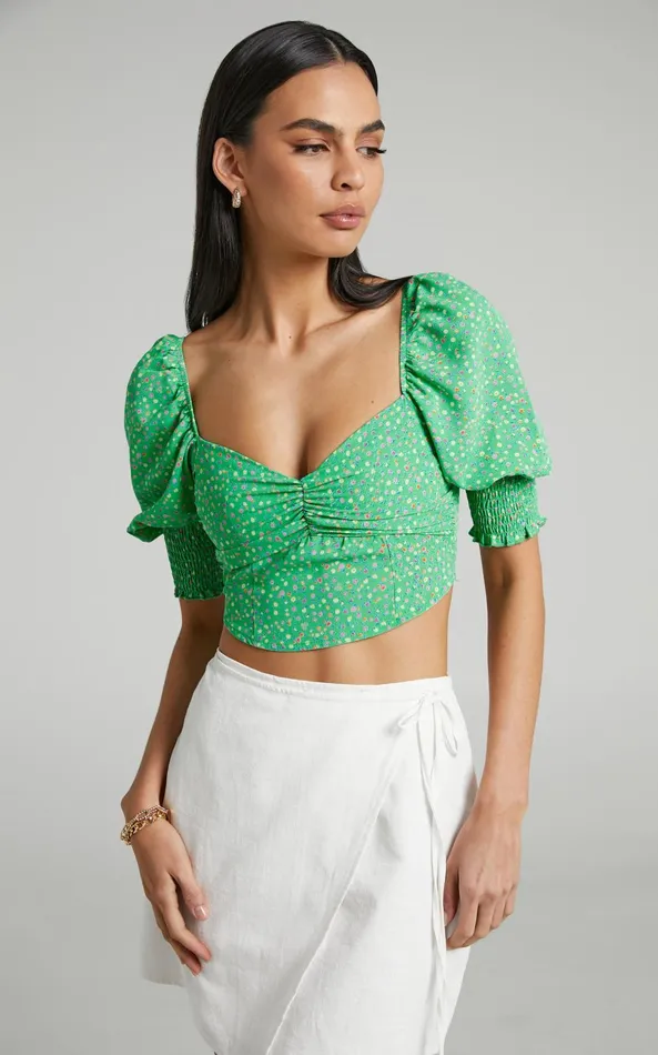 Showpo Feliza Top 8211 Ruched Sweetheart Bust Puff Sleeve Crop Top In Green Floral Women Tops Showpo Feliza Top 8211 Ruched Sweetheart Bust Puff Sleeve Crop Top In Green Floral Women Tops
