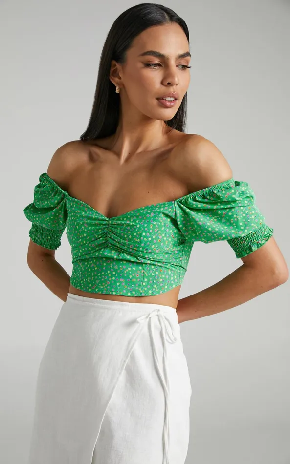 Showpo Feliza Top 8211 Ruched Sweetheart Bust Puff Sleeve Crop Top In Green Floral Women Tops