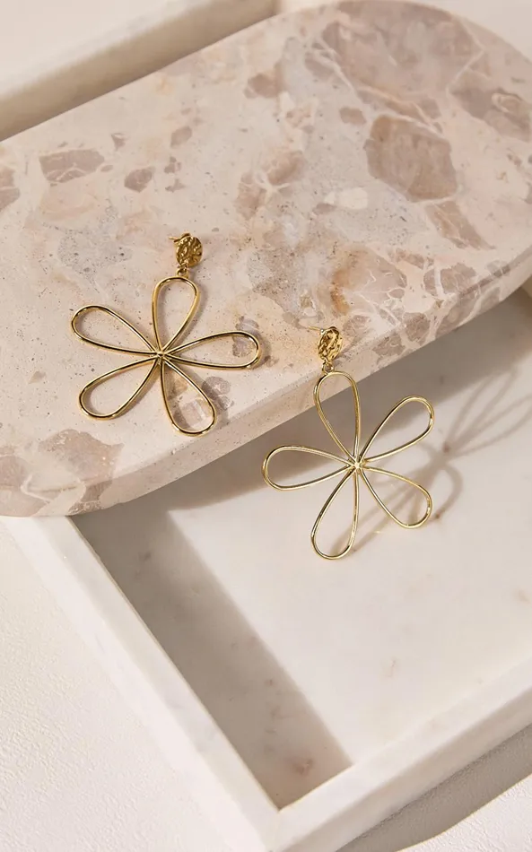 Showpo Frieda Earrings 8211 Flower Shape Large Statement Earrings In Gold Women Earrings