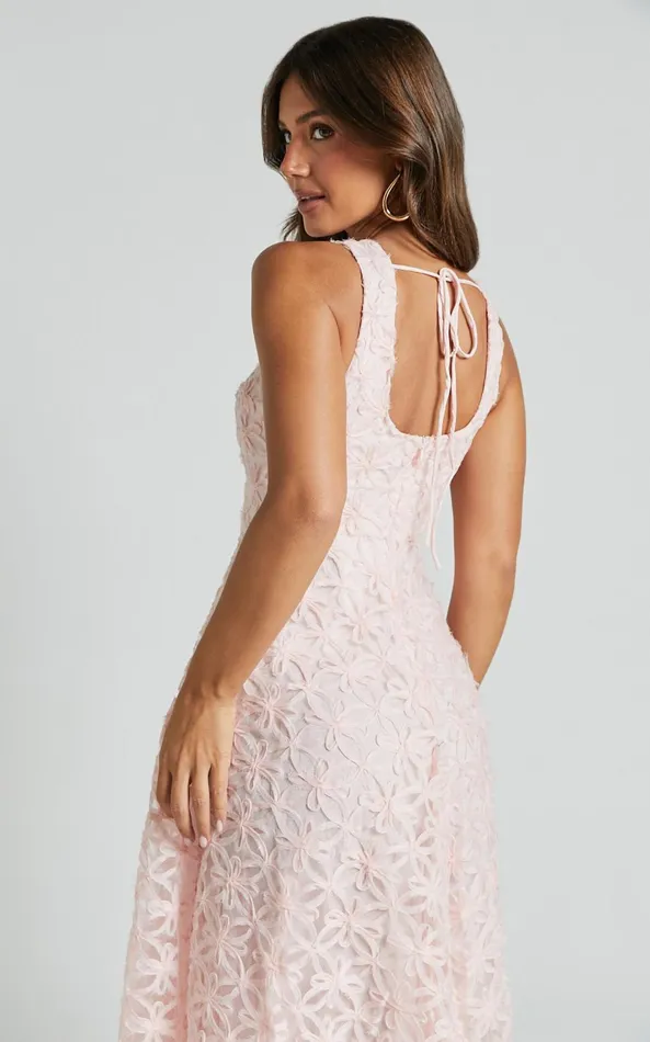 Showpo Georgina Midi Dress 8211 Crew Neck Sleeveless A Line Dress In Blush Pink Women Dresses
