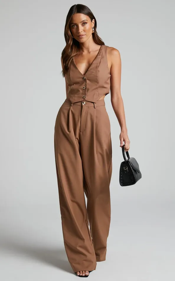 Showpo Izara Trousers 8211 Mid Rise Relaxed Straight Leg Tailored Trousers In Mocha Women Curve Clothes Showpo Izara Trousers 8211 Mid Rise Relaxed Straight Leg Tailored Trousers In Mocha Women Curve Clothes