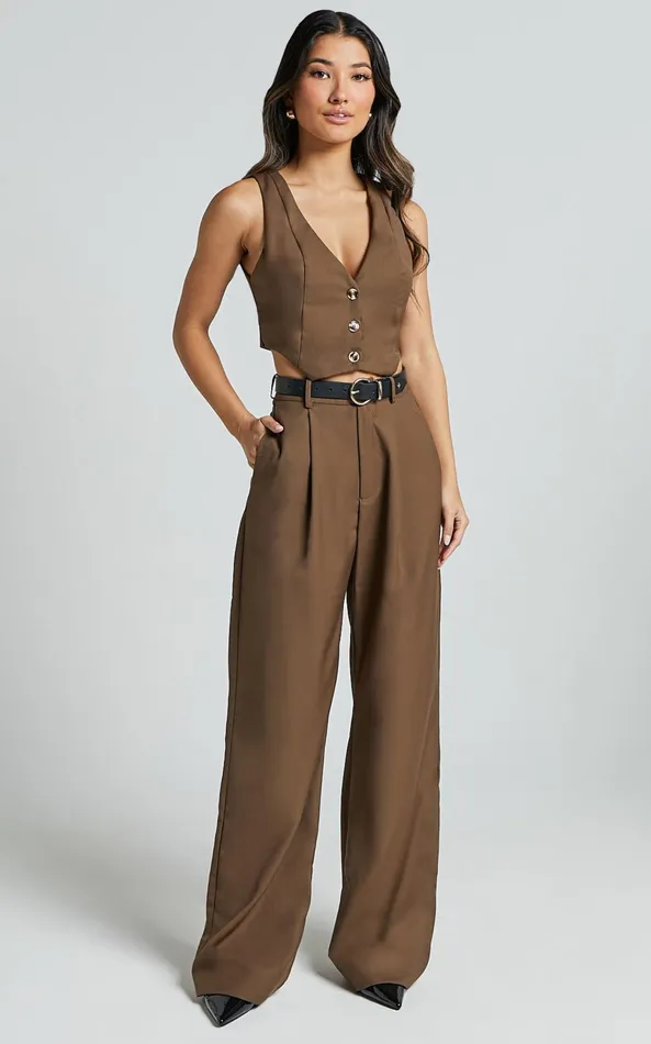 Showpo Izara Trousers 8211 Mid Rise Relaxed Straight Leg Tailored Trousers In Oak Women Pants