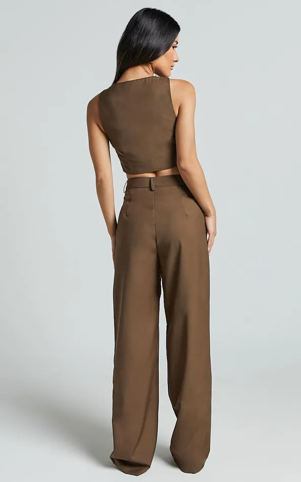 Showpo Izara Trousers 8211 Mid Rise Relaxed Straight Leg Tailored Trousers In Oak Women Pants