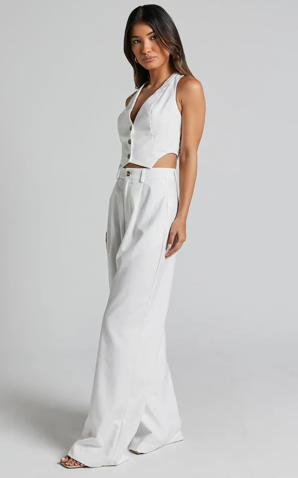 Showpo Izara Trousers 8211 Mid Rise Relaxed Straight Leg Tailored Trousers In Warm White Women Curve Clothes