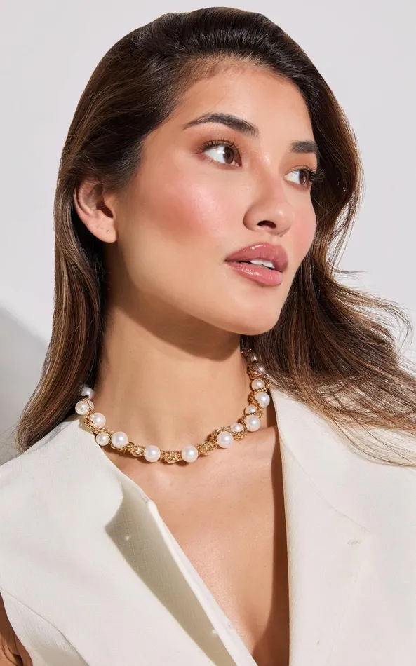 Showpo Jacqueline Necklace 8211 Large Pearl And Gold Chain Detail Choker Necklace In White Women Necklaces Showpo Jacqueline Necklace 8211 Large Pearl And Gold Chain Detail Choker Necklace In White Women Necklaces