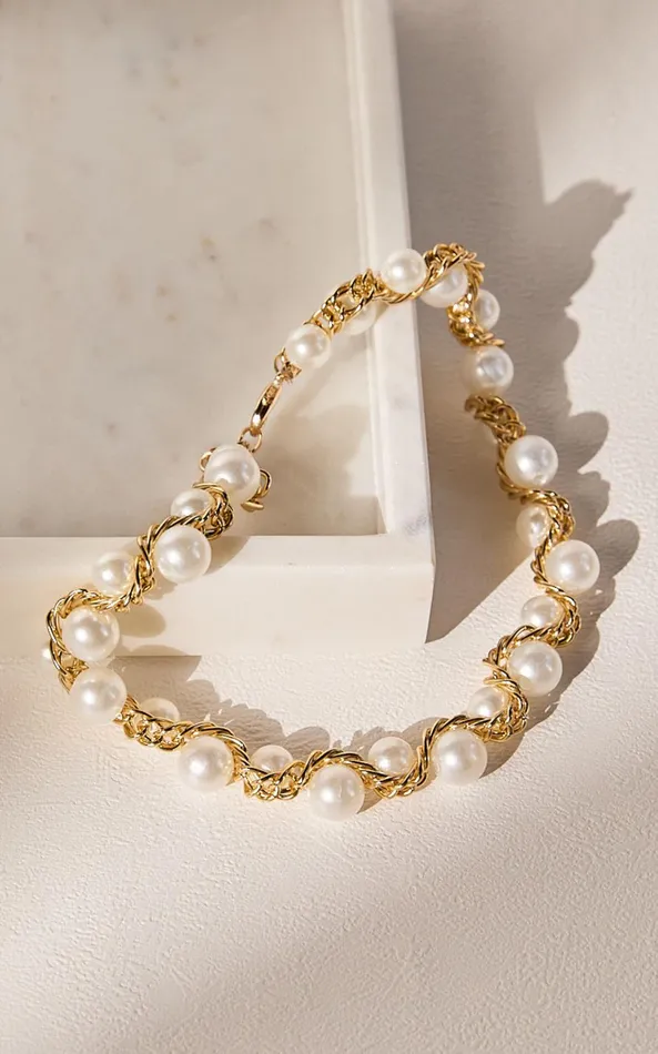 Showpo Jacqueline Necklace 8211 Large Pearl And Gold Chain Detail Choker Necklace In White Women Necklaces