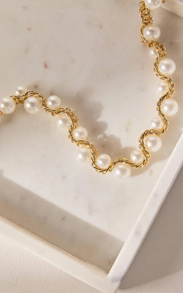 Showpo Jacqueline Necklace 8211 Large Pearl And Gold Chain Detail Choker Necklace In White Women Necklaces