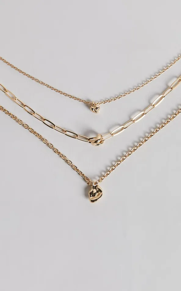 Showpo Jagger Necklace Set 8211 Pack Of 3 In Gold Women Necklaces