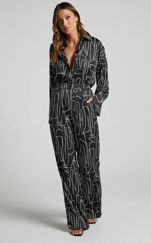 Showpo Janissa Pants 8211 High Waisted Wide Leg Pants In Black And White Linear Women Pants Showpo Janissa Pants 8211 High Waisted Wide Leg Pants In Black And White Linear Women Pants