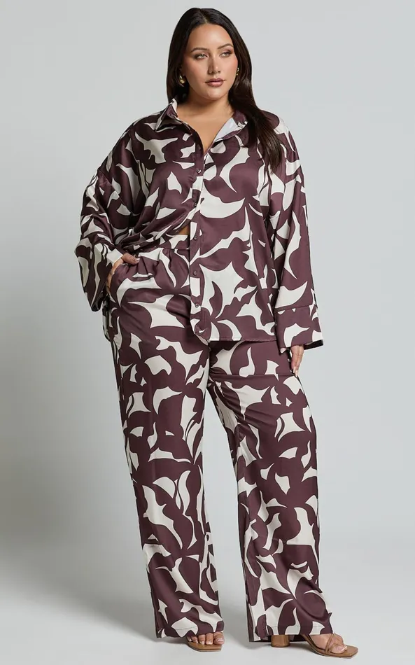 Showpo Janissa Pants 8211 High Waisted Wide Leg Pants In Brown Floral Women Curve Clothes