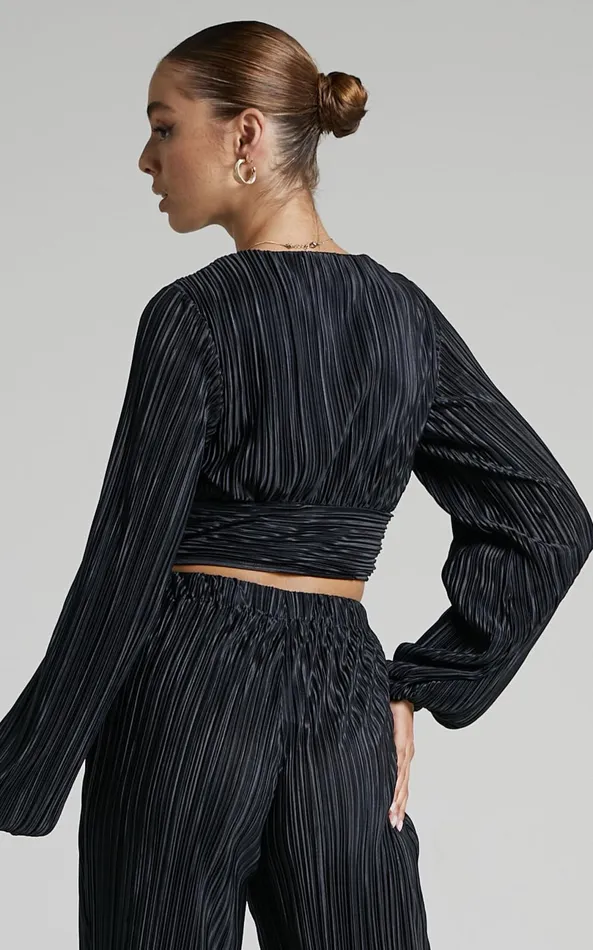 Showpo Jondra Blouse 8211 Ruched Front Long Sleeve Plisse Blouse In Black Women Curve Clothes
