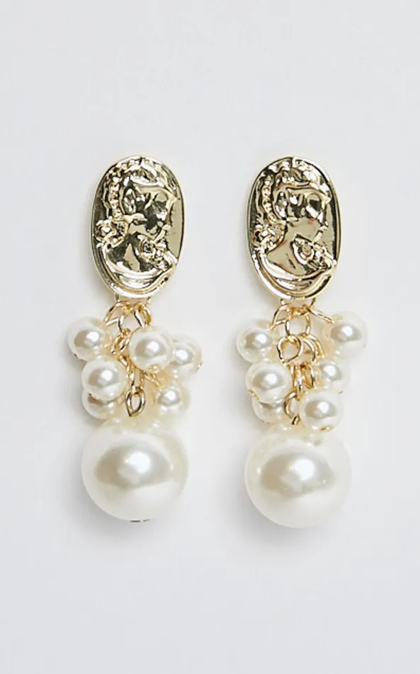 Showpo Kailee Earrings 8211 Gold Layered Pearl Drop Earrings In Gold Women Earrings