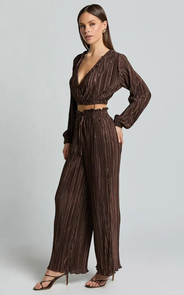 Showpo Kallie Pants 8211 High Waist Drawstring Plisse Pants In Chocolate Women Pants