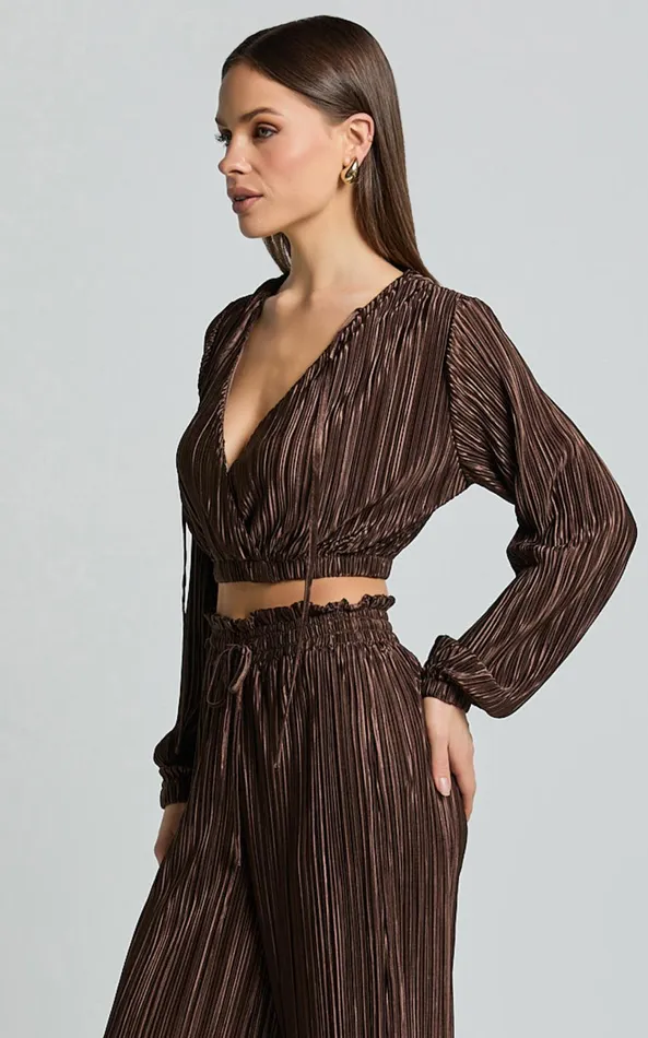 Showpo Kallie Top 8211 Tie Back Plisse Long Sleeve Crop Top In Chocolate Women Tops
