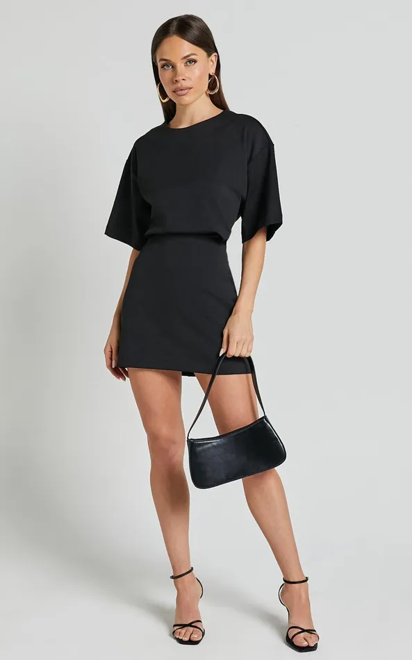 Showpo Karyna Mini Dress 8211 Short Sleeve Boxy Tshirt Dress In Black Women Curve Clothes Showpo Karyna Mini Dress 8211 Short Sleeve Boxy Tshirt Dress In Black Women Curve Clothes