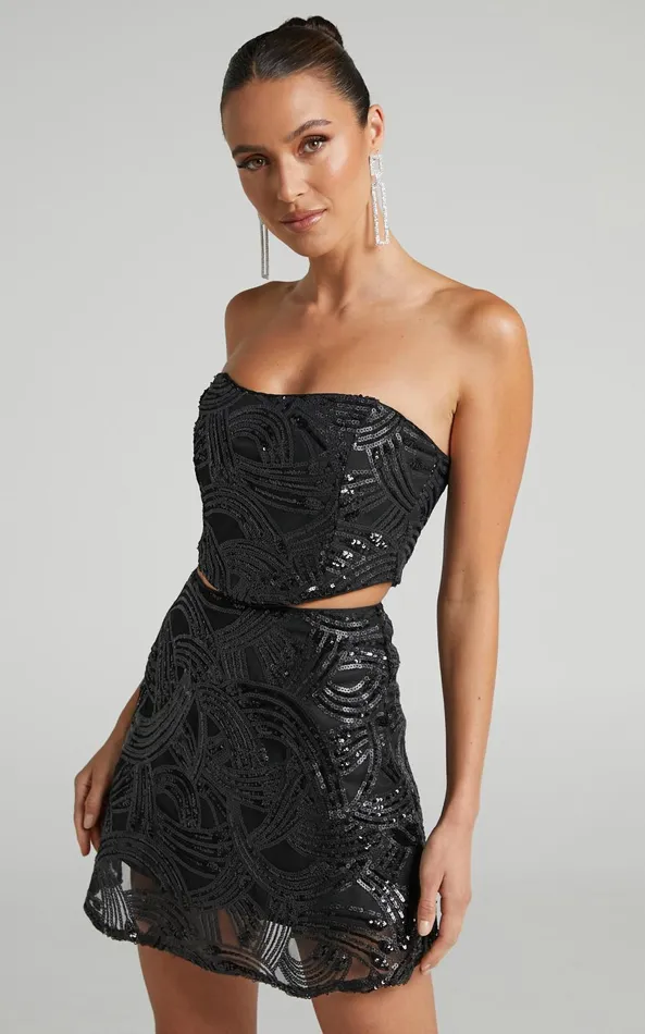 Showpo Kenny Top 8211 Cropped Sequin Corset Top In Black Women Curve Clothes