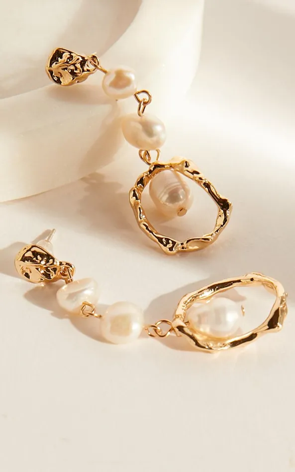 Showpo Kheya Earrings 8211 Pearl Drop Earrings In Gold Women Earrings