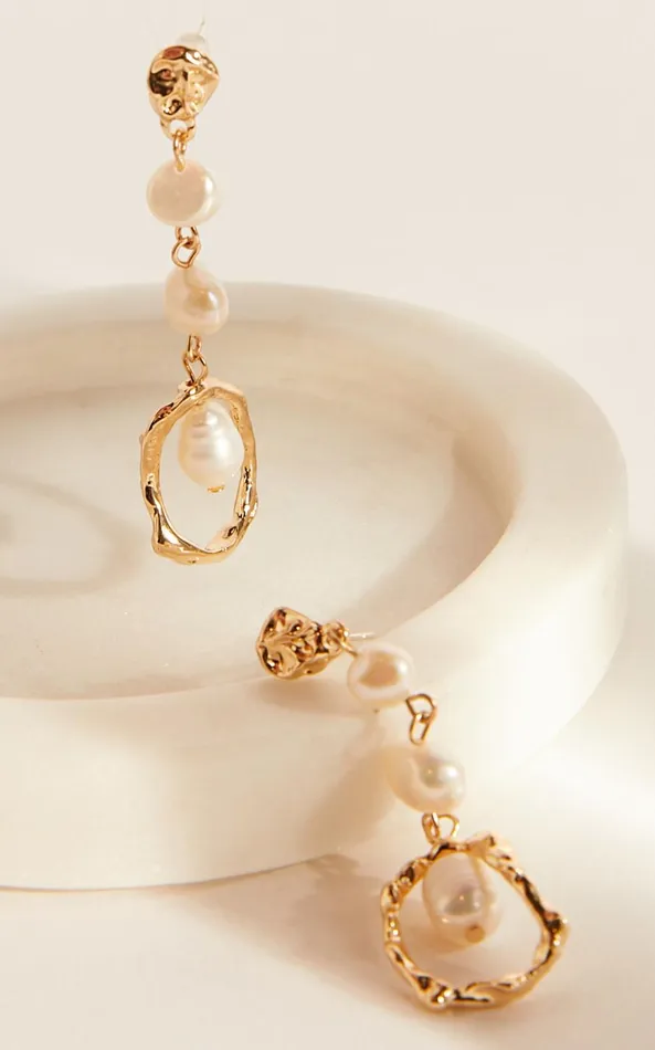 Showpo Kheya Earrings 8211 Pearl Drop Earrings In Gold Women Earrings