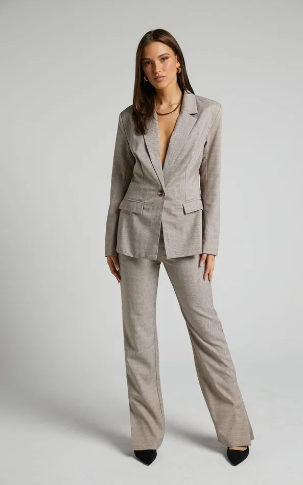 Showpo Khizza Blazer 8211 Tailored Blazer In Brown And Pink Check Women Jackets and Coats Showpo Khizza Blazer 8211 Tailored Blazer In Brown And Pink Check Women Jackets and Coats