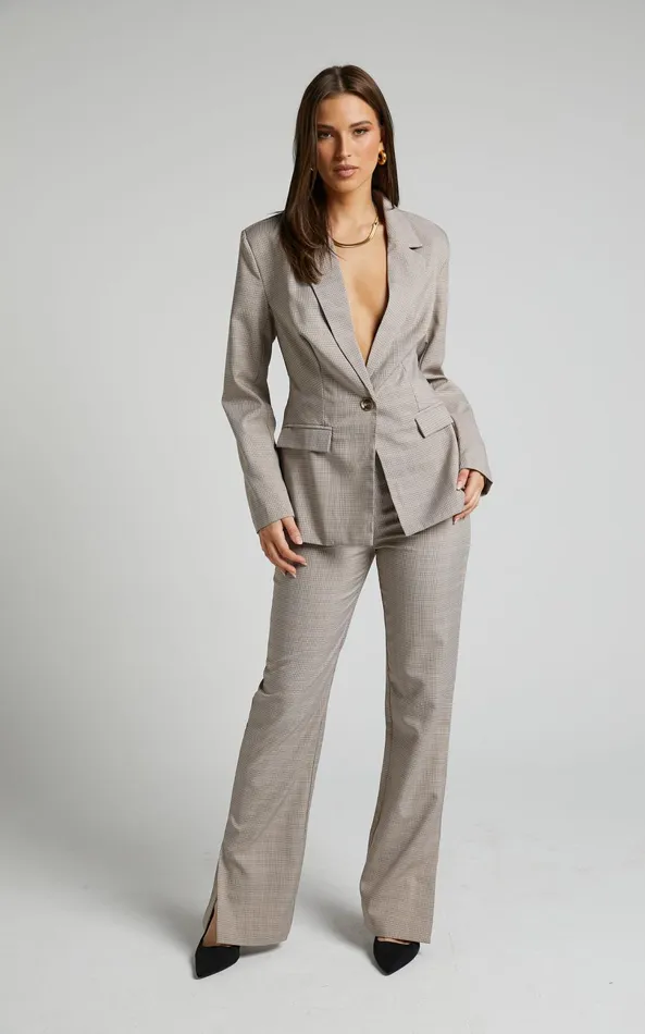 Showpo Khizza Blazer 8211 Tailored Blazer In Brown And Pink Check Women Jackets and Coats Showpo Khizza Blazer 8211 Tailored Blazer In Brown And Pink Check Women Jackets and Coats