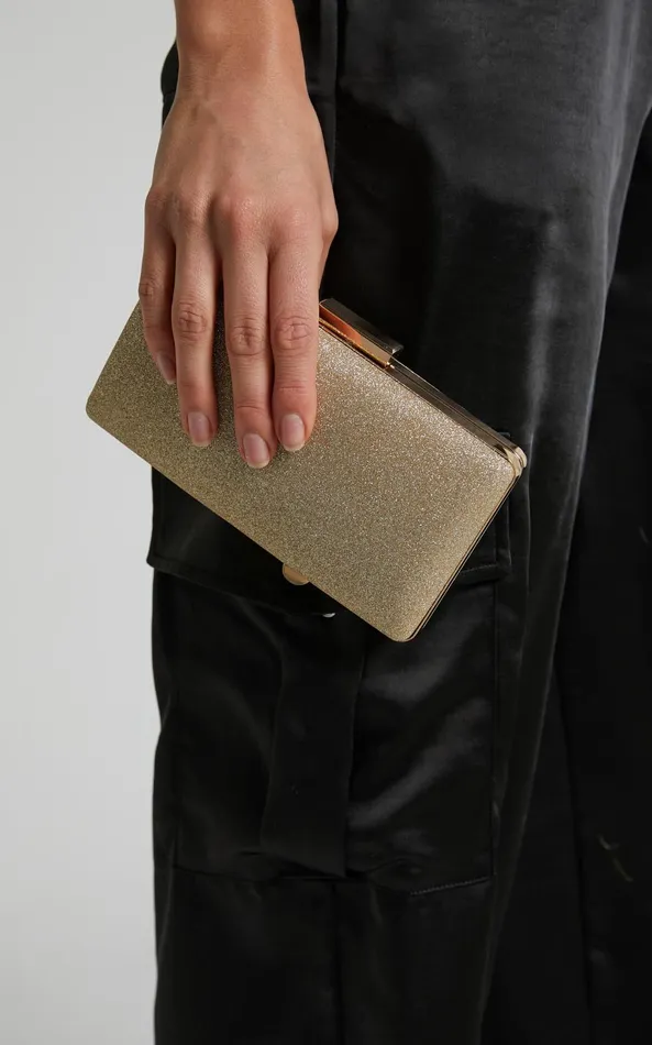 Showpo Kiara Glitter Clutch In Gold Women Bags Showpo Kiara Glitter Clutch In Gold Women Bags