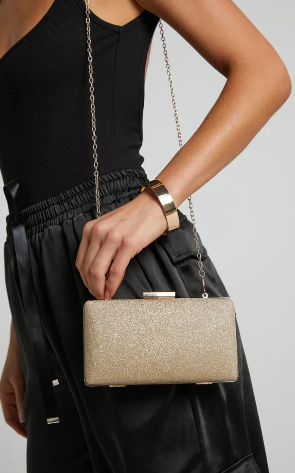 Showpo Kiara Glitter Clutch In Gold Women Bags Showpo Kiara Glitter Clutch In Gold Women Bags