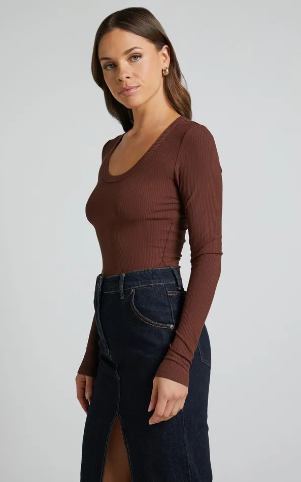 Showpo Krysta Top 8211 Long Sleeve Scoop Neck Top In Dark Chocolate Women Basics