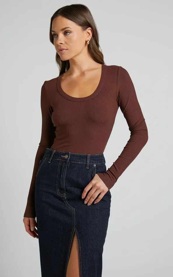 Showpo Krysta Top 8211 Long Sleeve Scoop Neck Top In Dark Chocolate Women Basics