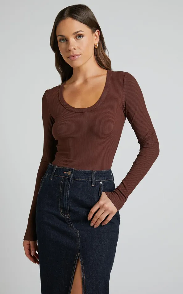 Showpo Krysta Top 8211 Long Sleeve Scoop Neck Top In Dark Chocolate Women Basics