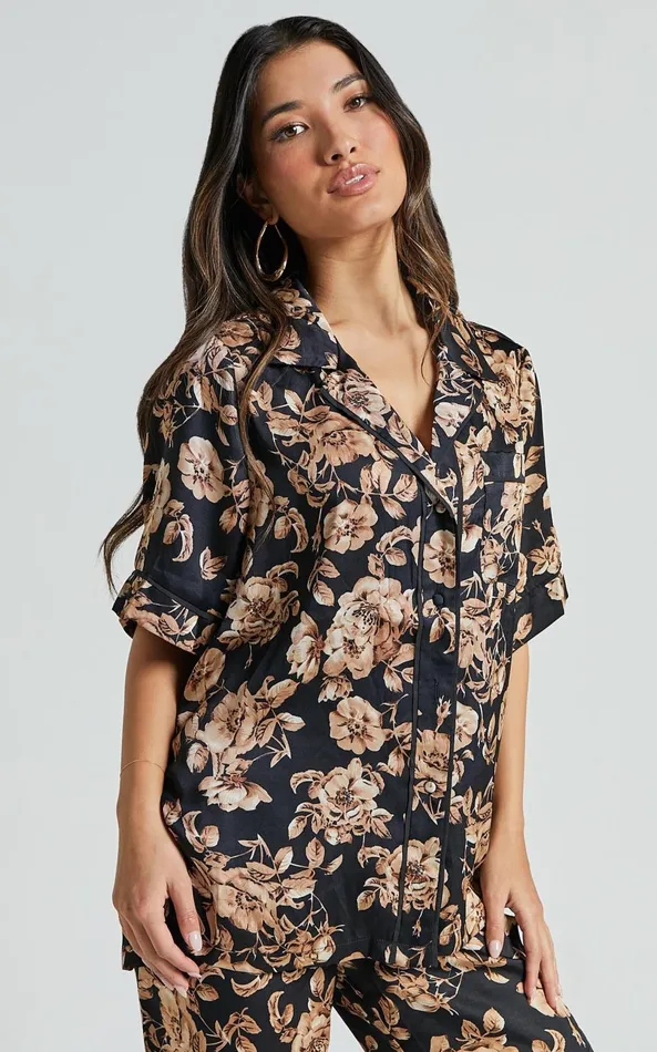 Showpo Laila Top 8211 Short Sleeve Button Through Relaxed Shirt In Black Floral Women Tops