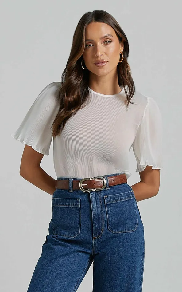 Showpo Lennon Top 8211 Scoop Neck Short Sleeve Pleated Top In White Women Tops Showpo Lennon Top 8211 Scoop Neck Short Sleeve Pleated Top In White Women Tops