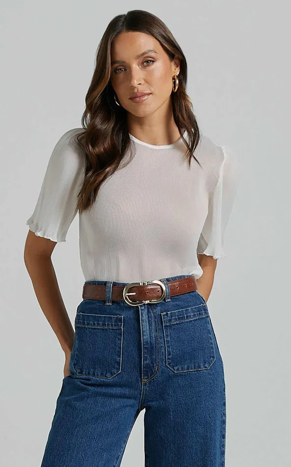 Showpo Lennon Top 8211 Scoop Neck Short Sleeve Pleated Top In White Women Tops