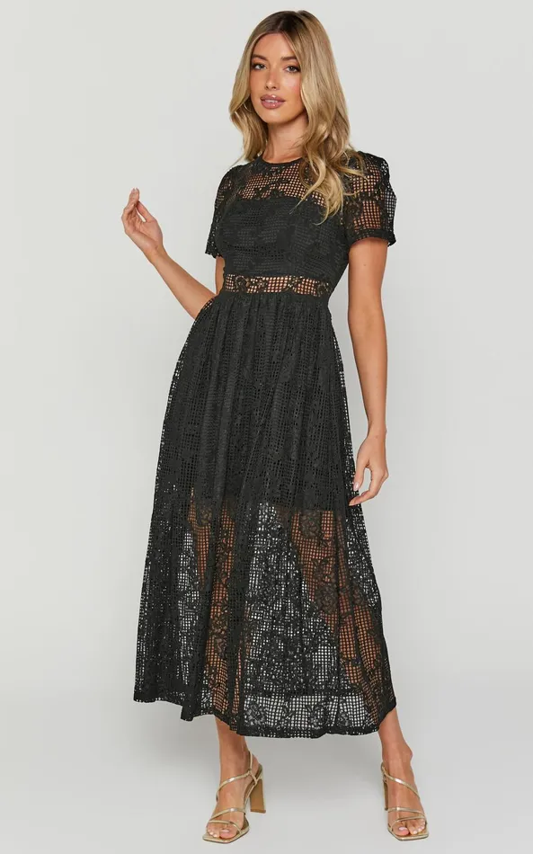 Showpo Leon Midi Dress 8211 Short Sleeve Dress In Black Women Curve Clothes
