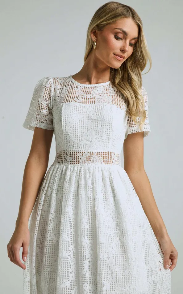 Showpo Leon Midi Dress 8211 Short Sleeve Dress In Ivory Women Dresses